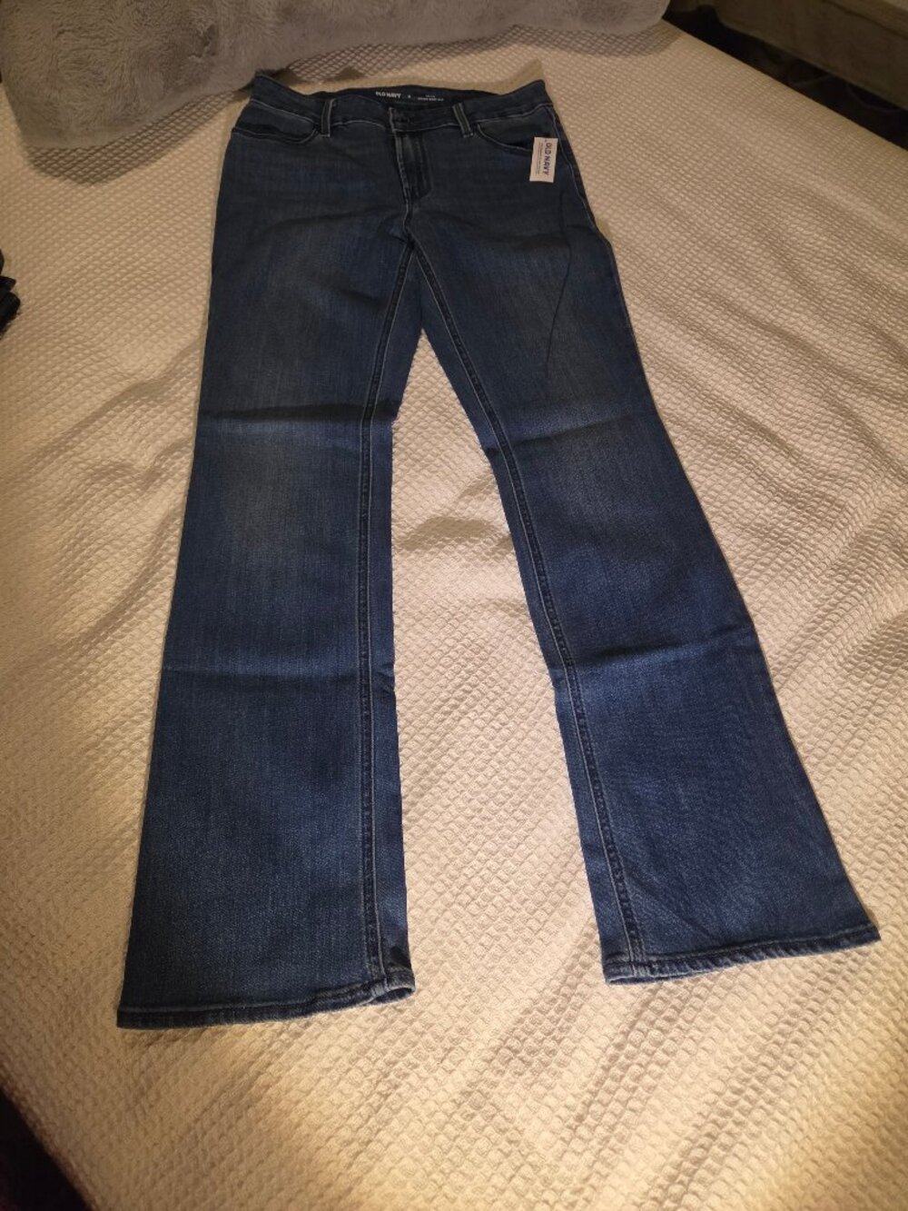 NWT Old Navy Kicker Boot-cut mid rise sz 8 inseam 30.5